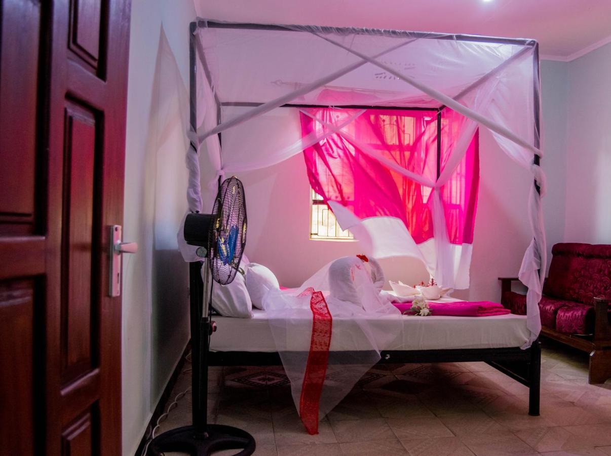 Kilimanjaro Summit Lodge Моши Екстериор снимка