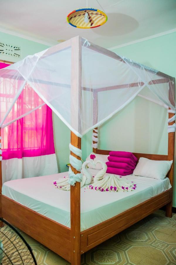 Kilimanjaro Summit Lodge Моши Екстериор снимка