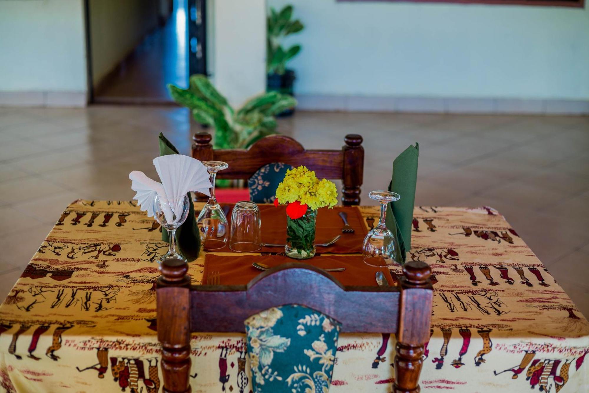 Kilimanjaro Summit Lodge Моши Екстериор снимка