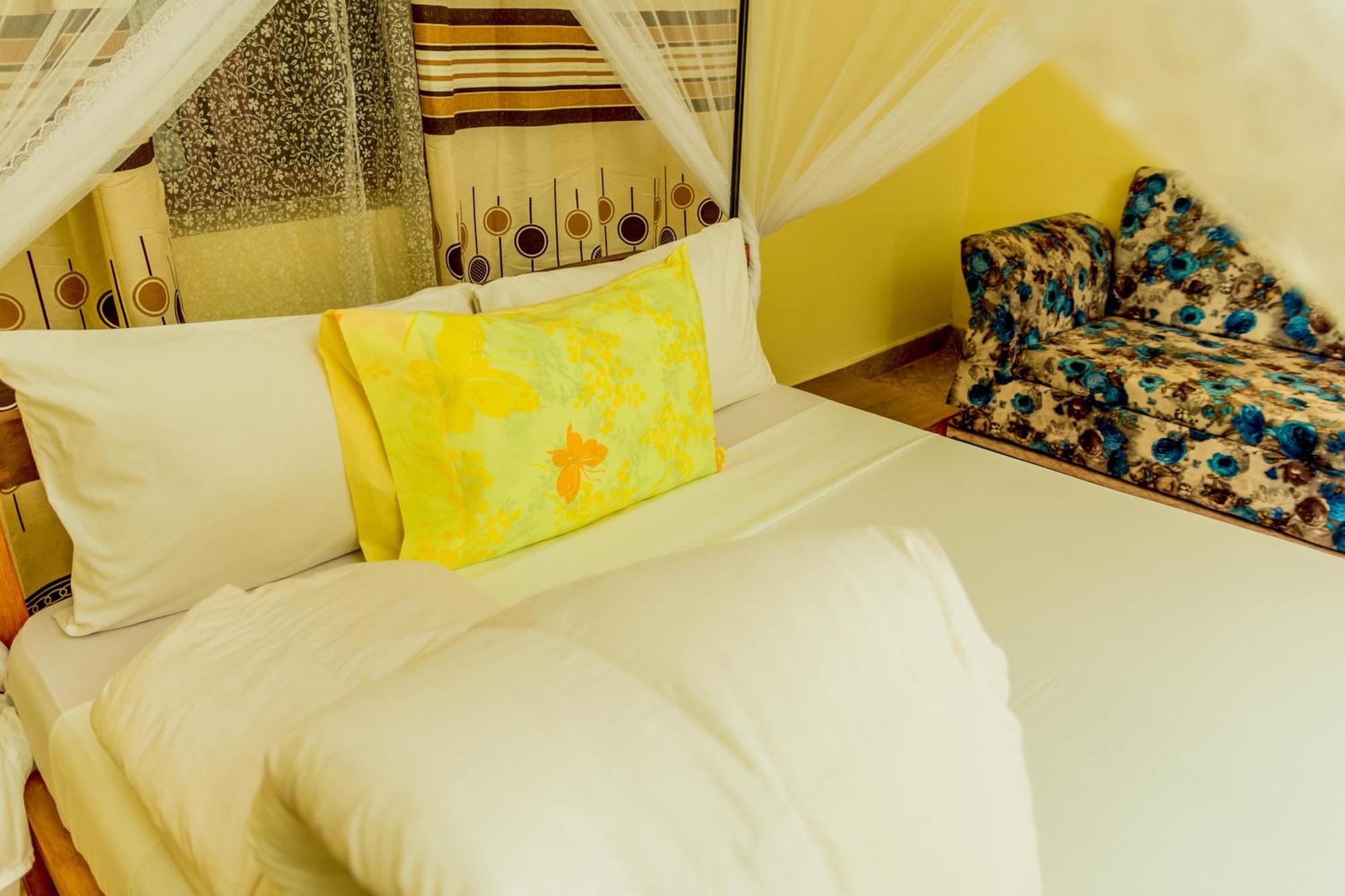 Kilimanjaro Summit Lodge Моши Екстериор снимка